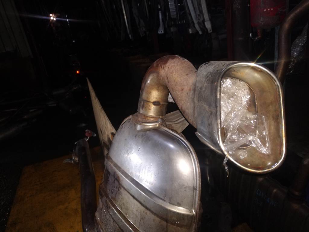 глушитель Volkswagen Touareg