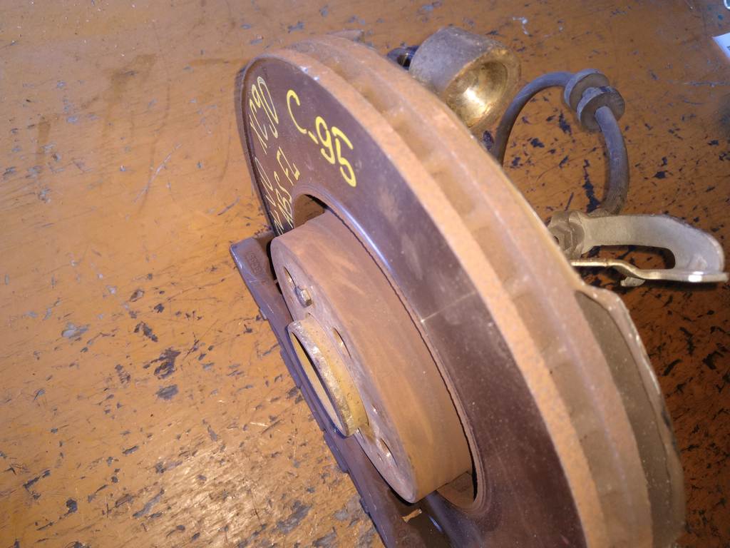 ступица Volvo XC90