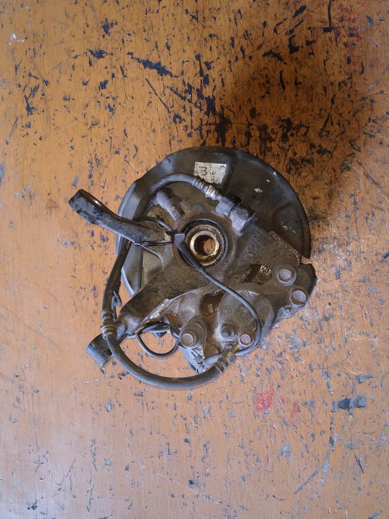 ступица Mazda Demio