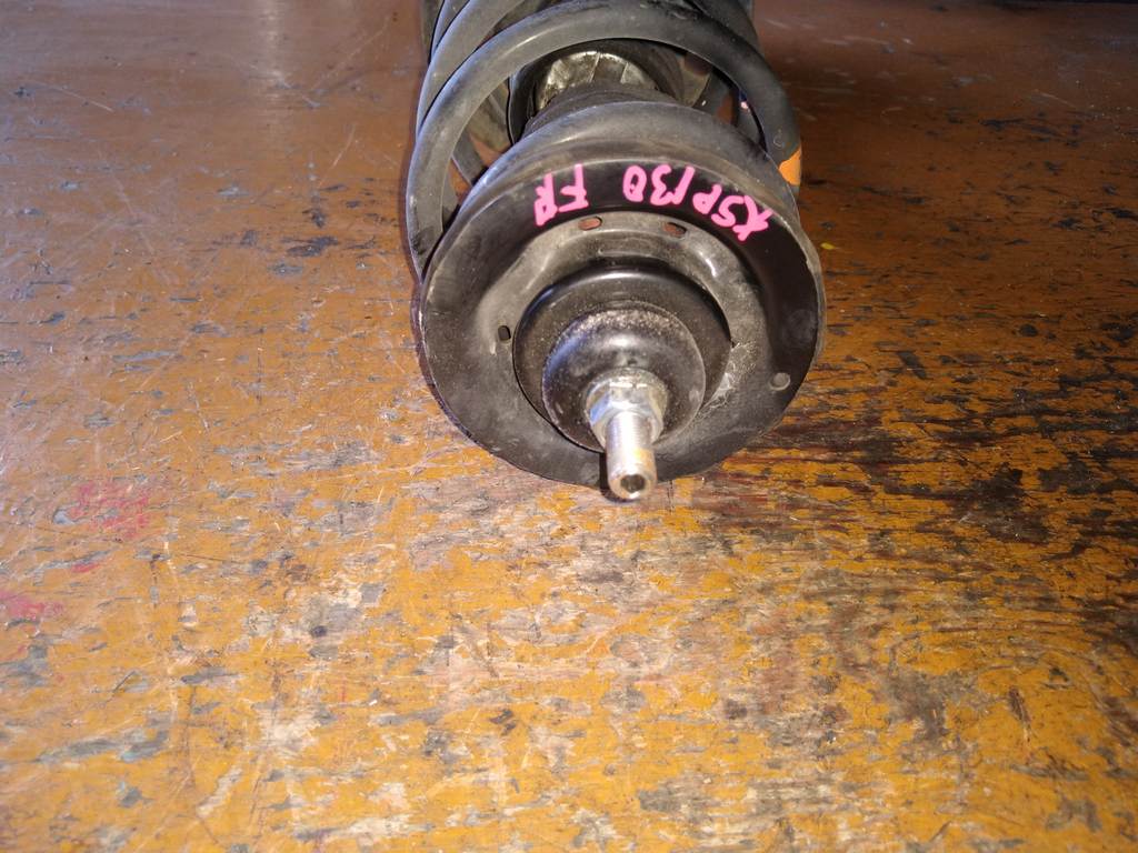 стойка Toyota Vitz