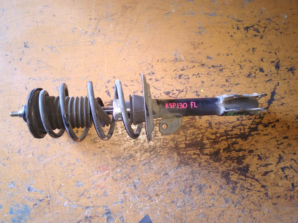 стойка Toyota Vitz