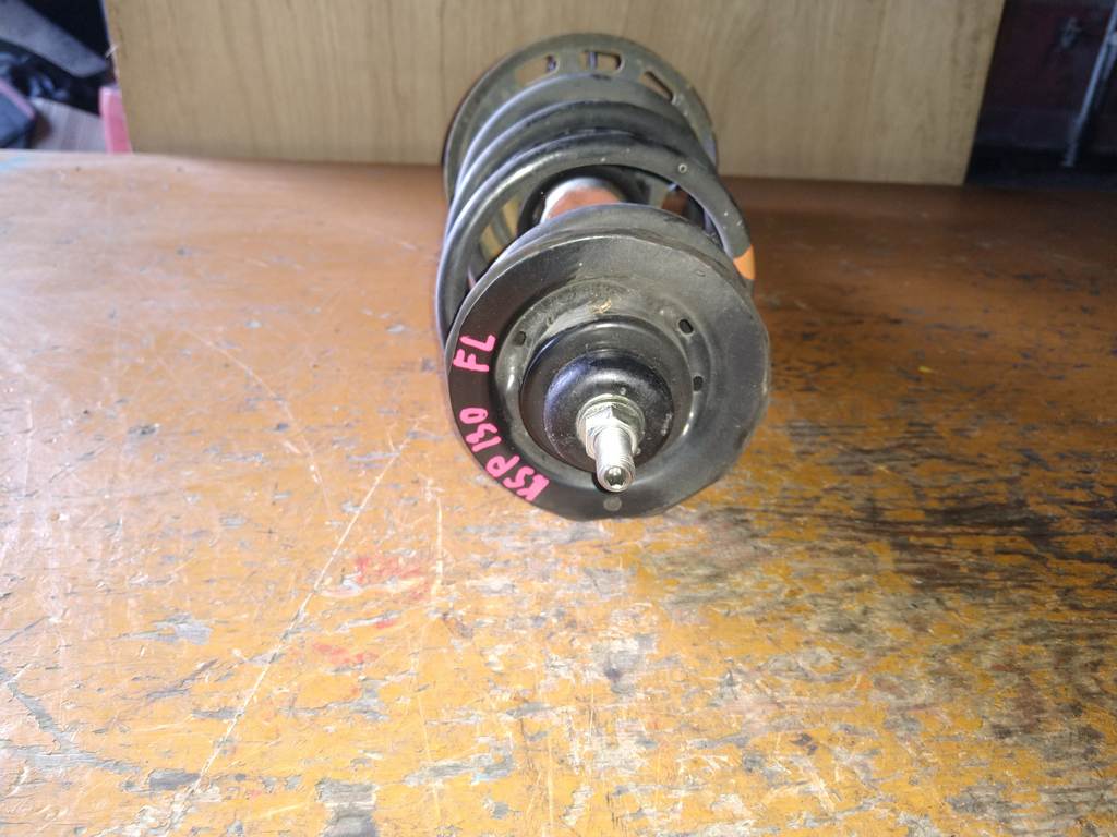 стойка Toyota Vitz