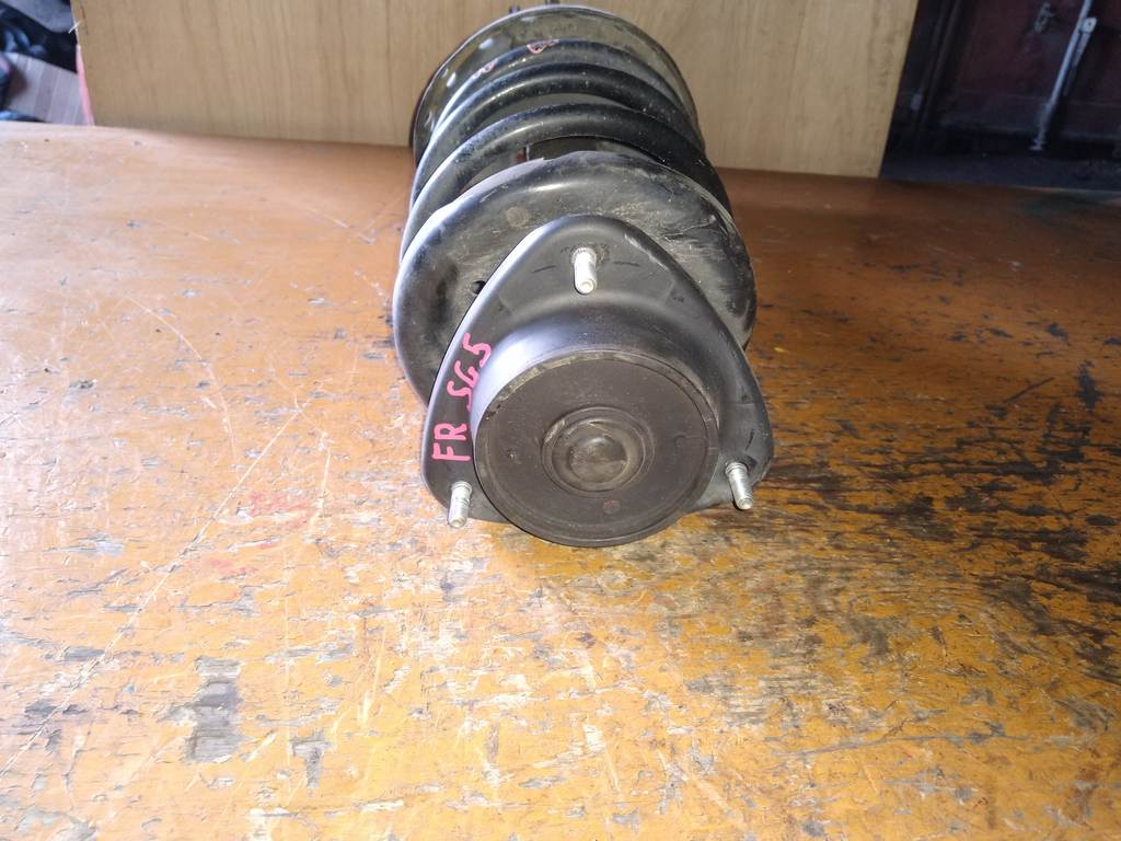 стойка Subaru Forester