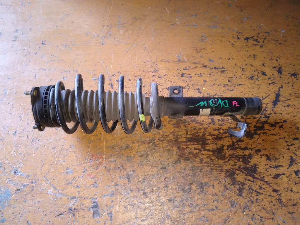 стойка Mazda Demio