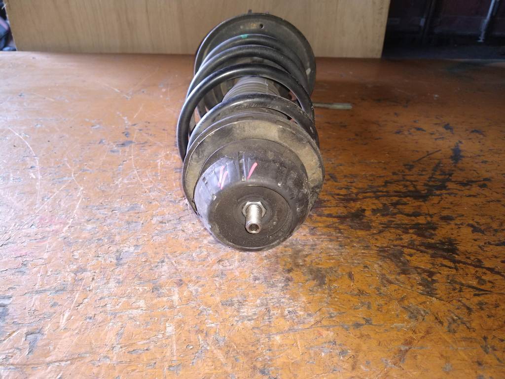 стойка Toyota Vitz