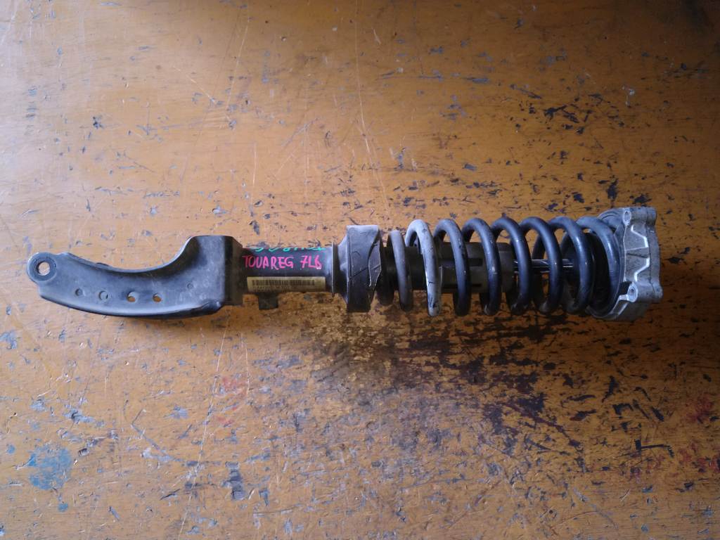 стойка Volkswagen Touareg