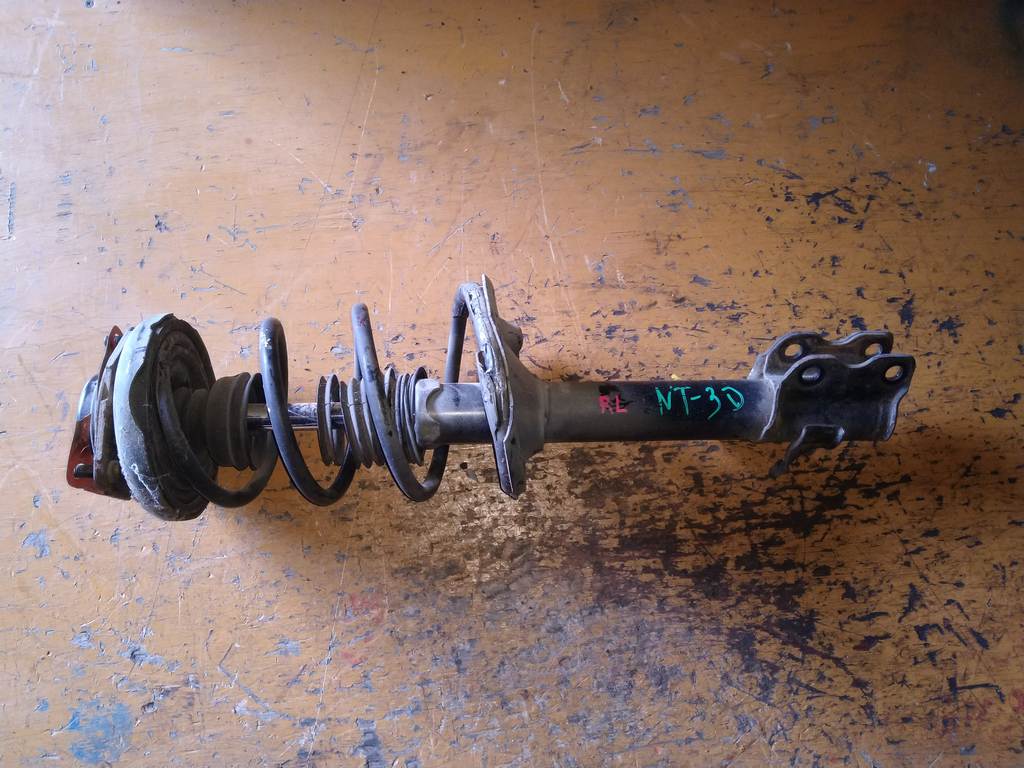 стойка Nissan X-Trail