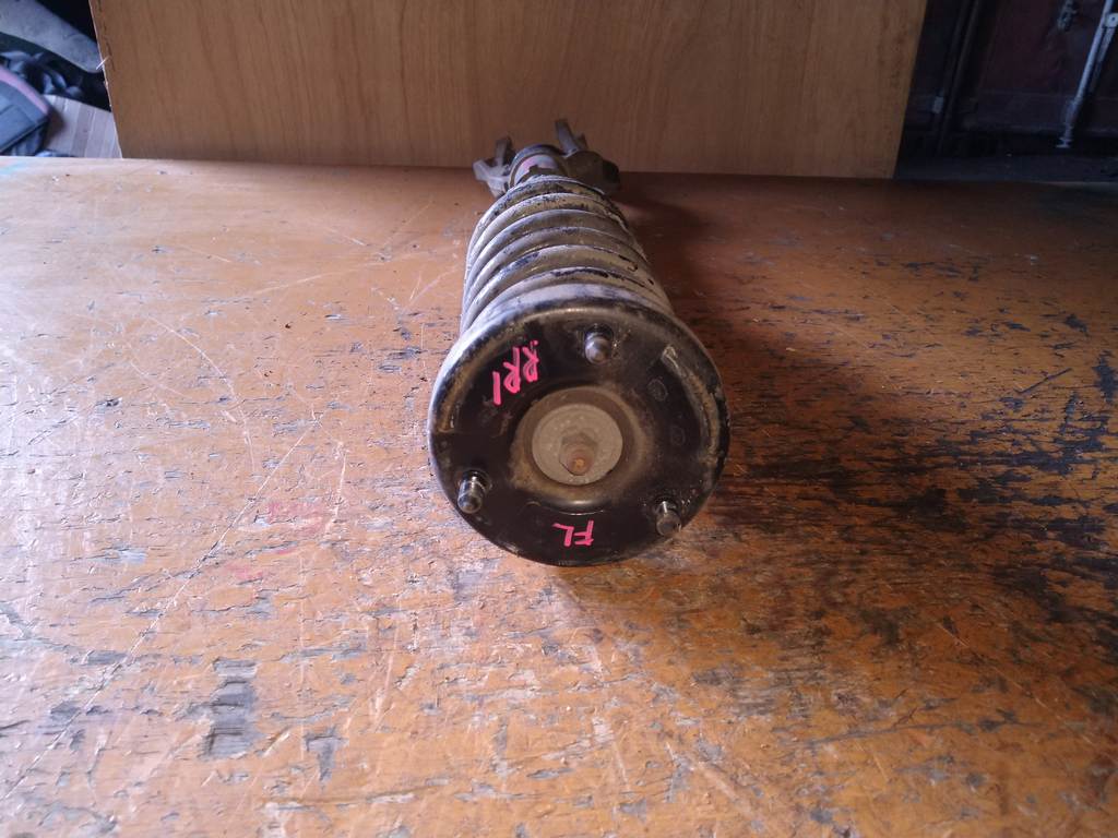 стойка Honda Elysion