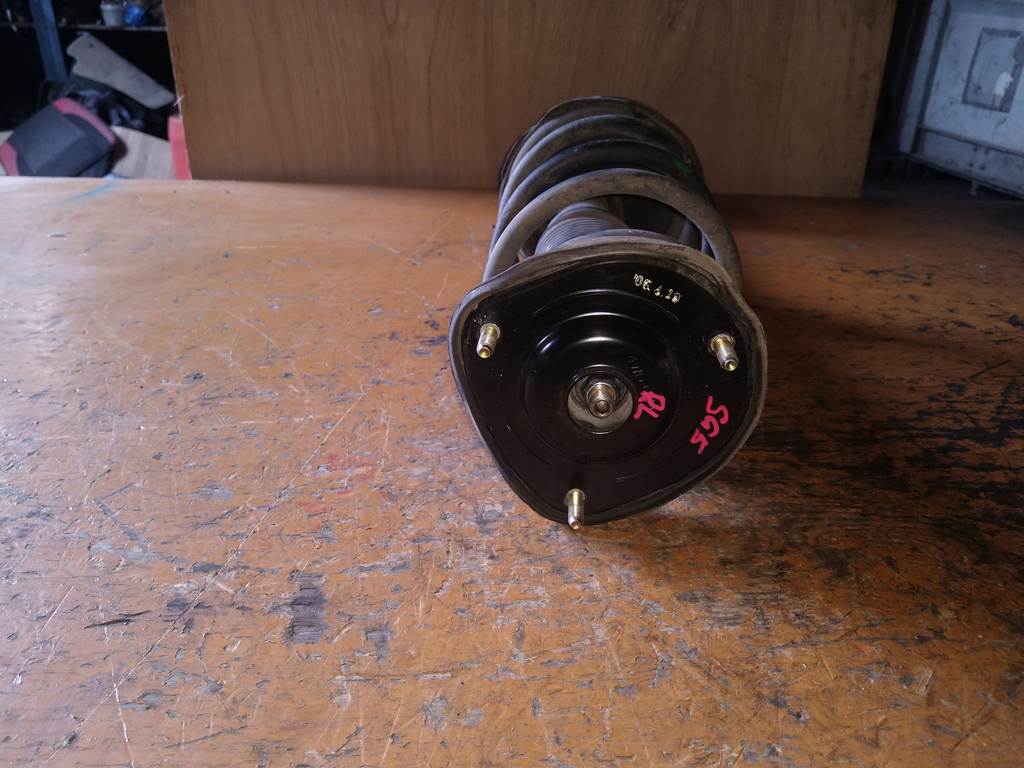 стойка Subaru Forester