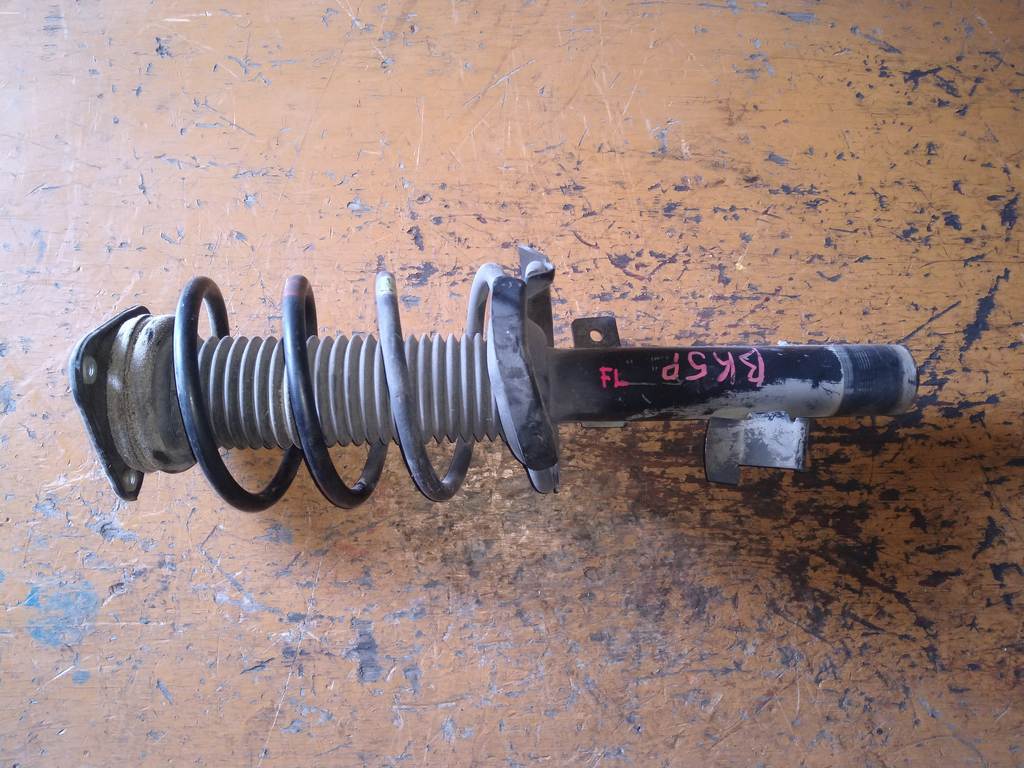 стойка Mazda Axela