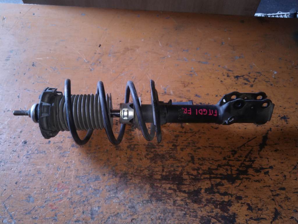 стойка Honda Fit