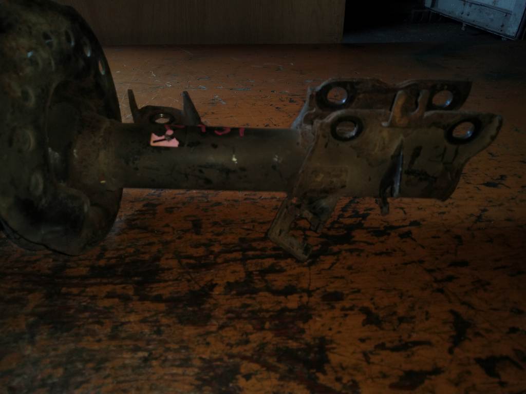 стойка Nissan X-Trail