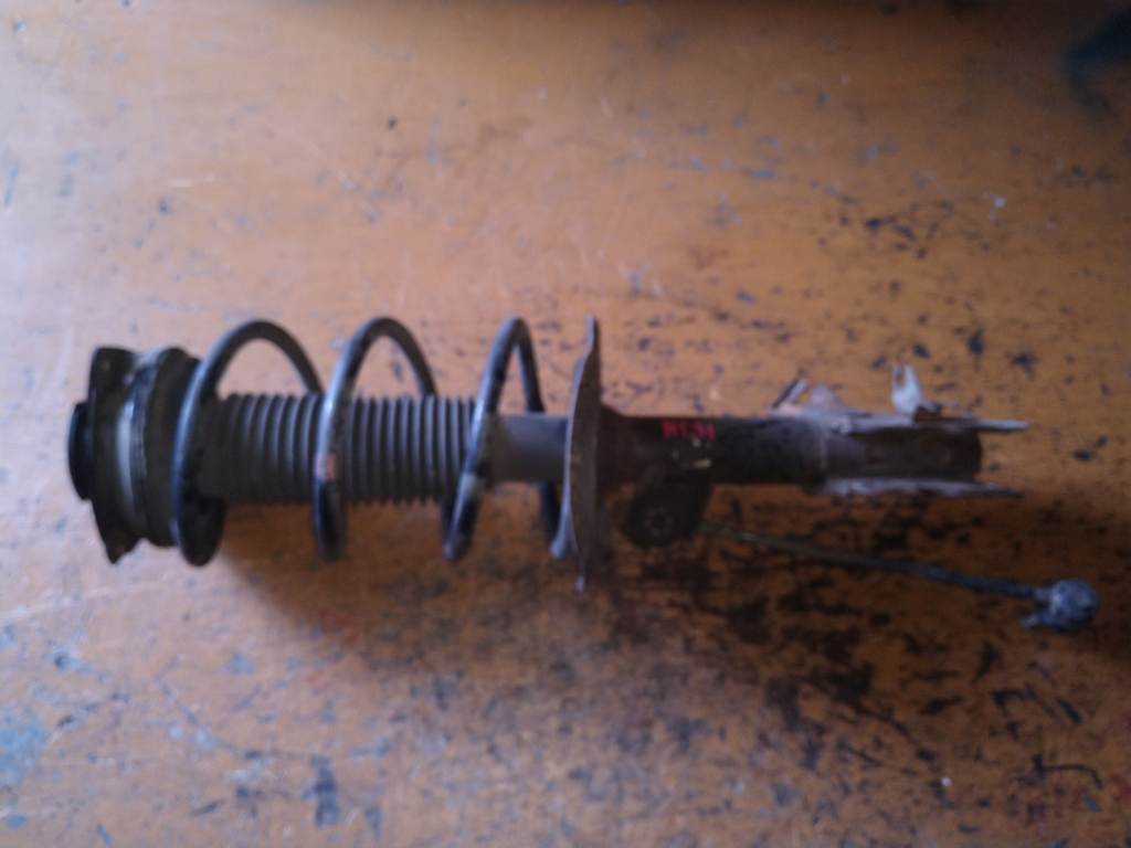 стойка Nissan X-Trail