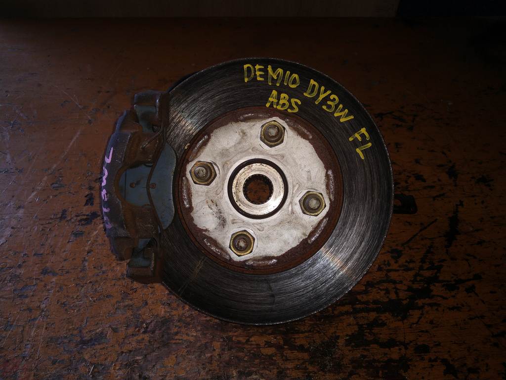 ступица Mazda Demio