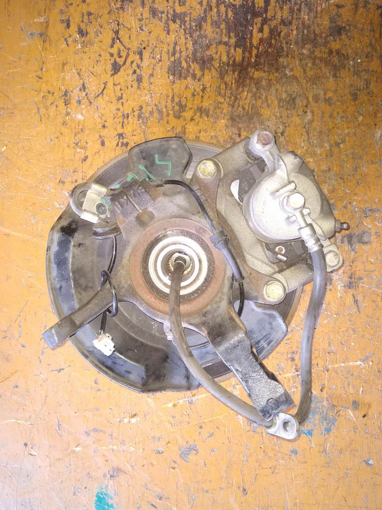 ступица Suzuki Swift