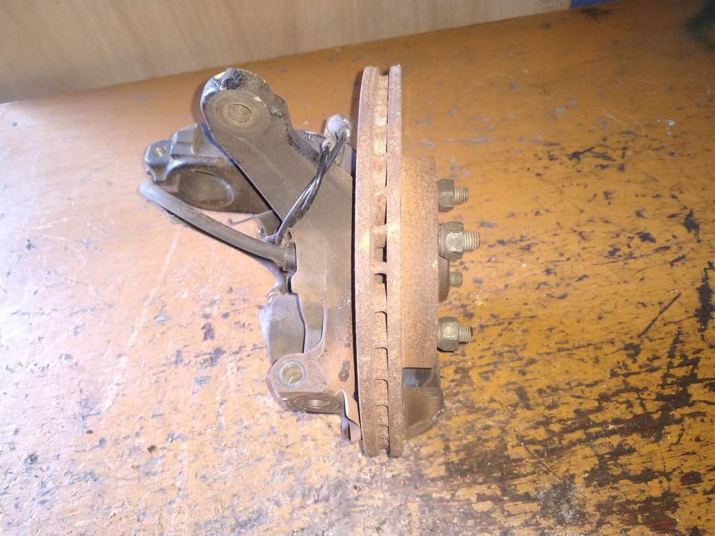 ступица Mazda Demio