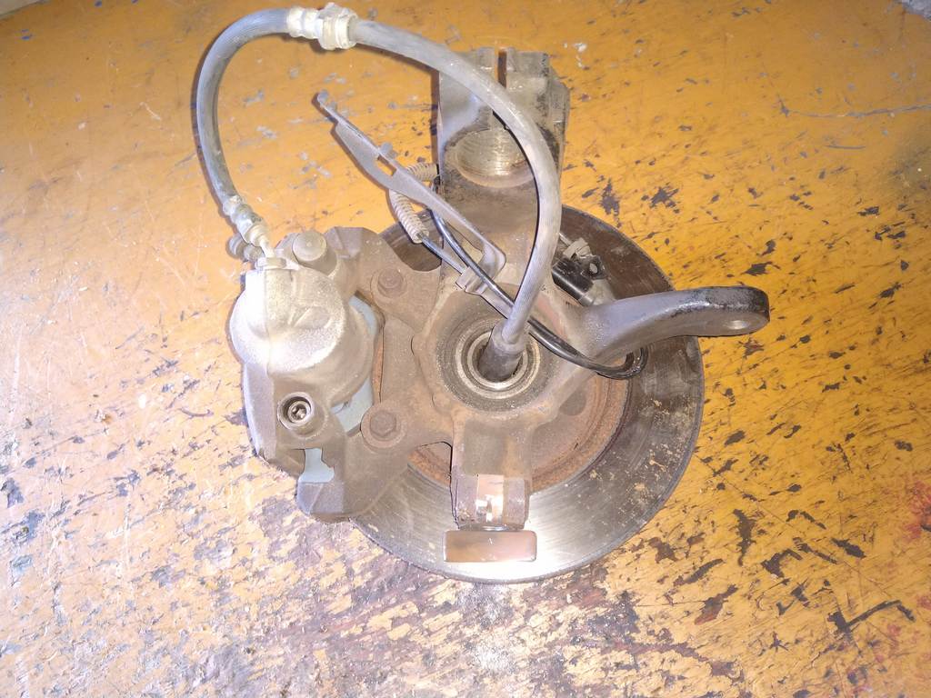 ступица Mazda Demio