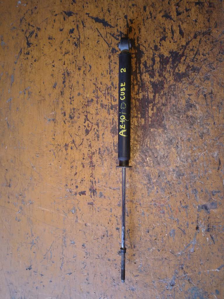 амортизатор Nissan Cube