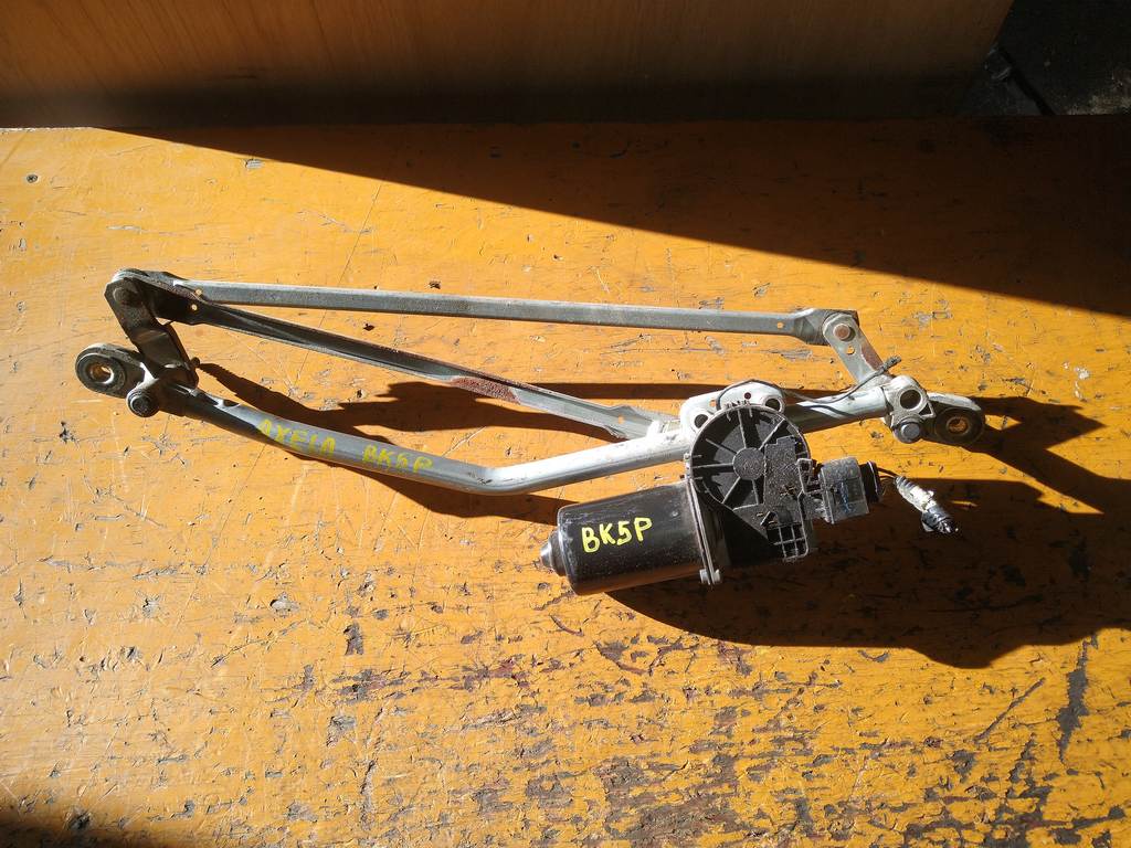 трапеция дворников Mazda Axela