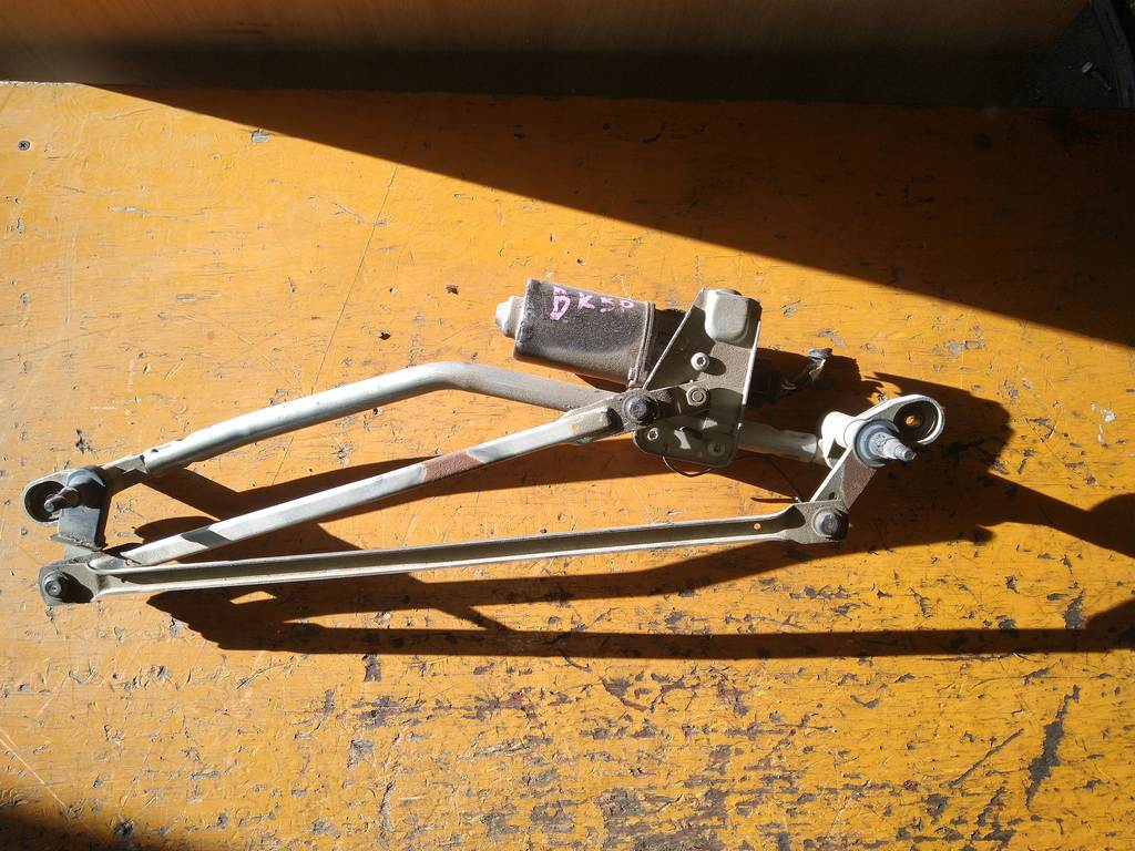 трапеция дворников Mazda Axela