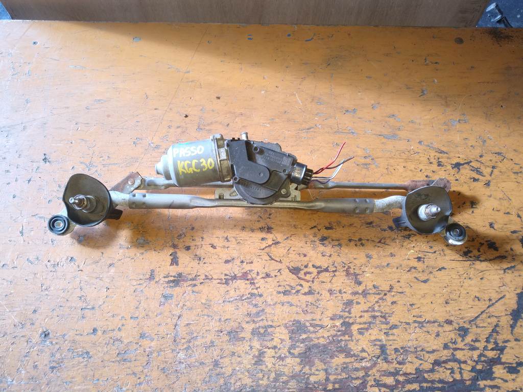 трапеция дворников Toyota Passo