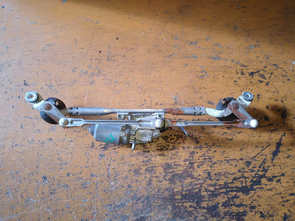 трапеция дворников Toyota Passo