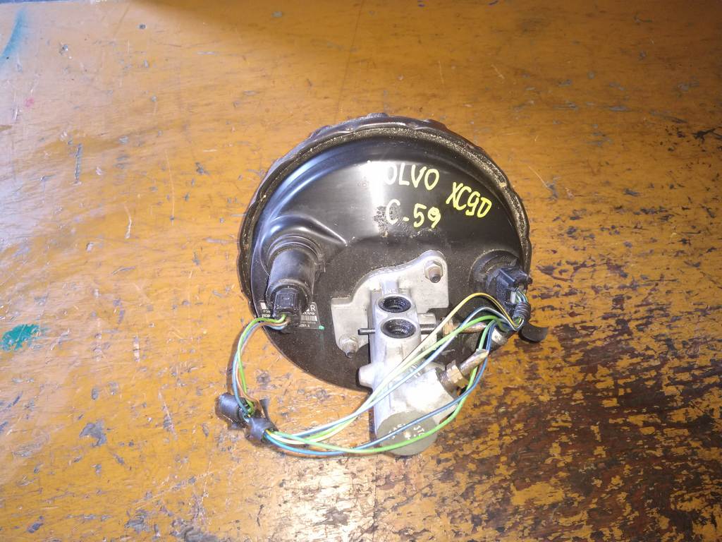 вакуумный усилитель тормозов Volvo XC90