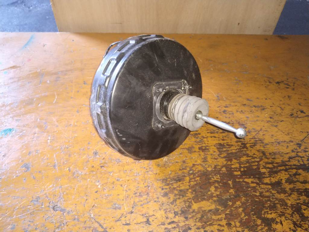 вакуумный усилитель тормозов Volkswagen Touareg