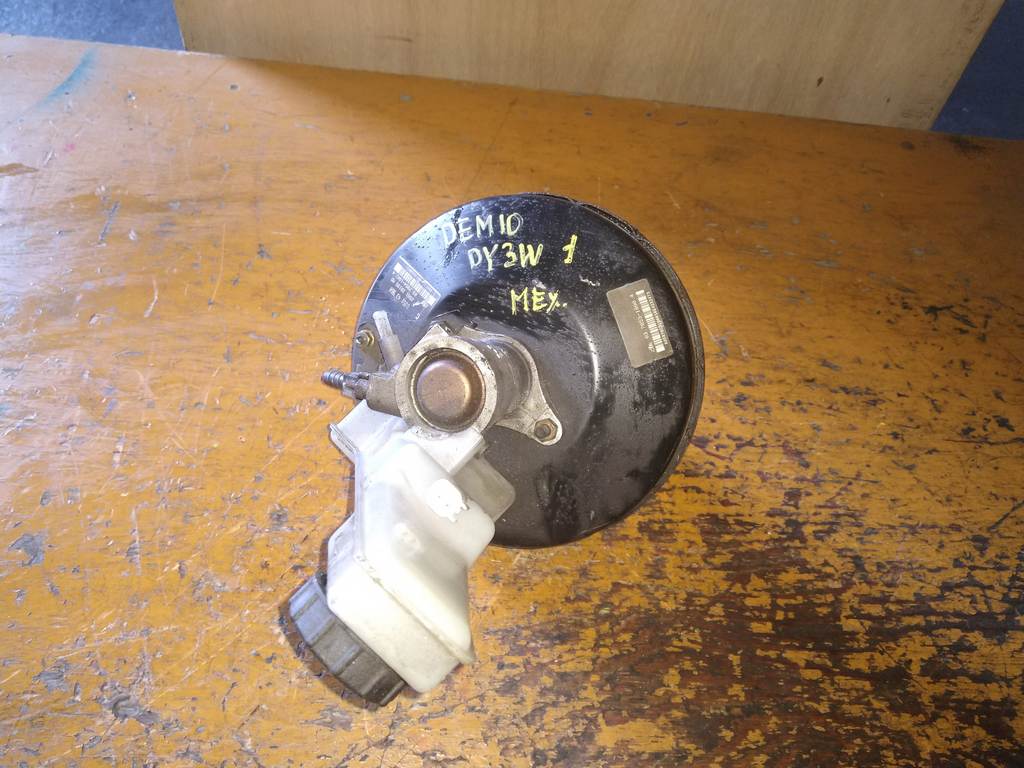 вакуумный усилитель тормозов Mazda Demio