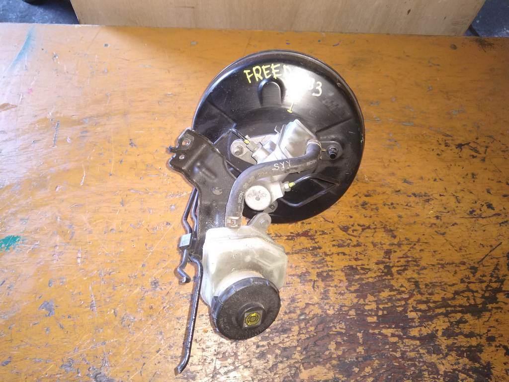 главный тормозной Honda Freed Spike