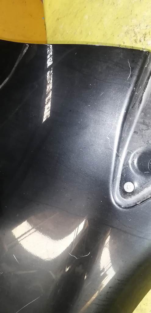 крыло Toyota Vitz