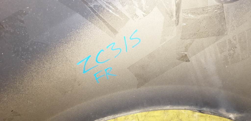 крыло Suzuki Swift