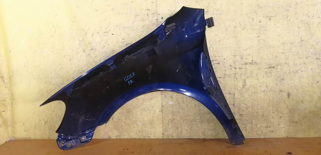 крыло Volkswagen Golf