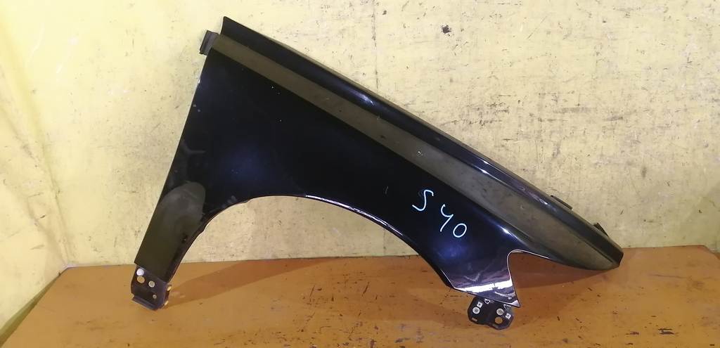 крыло Volvo S40