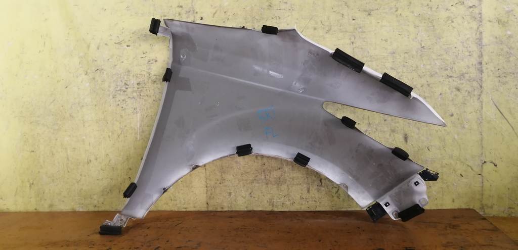 крыло Honda Elysion
