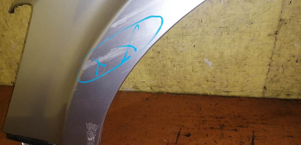 крыло Nissan Presage