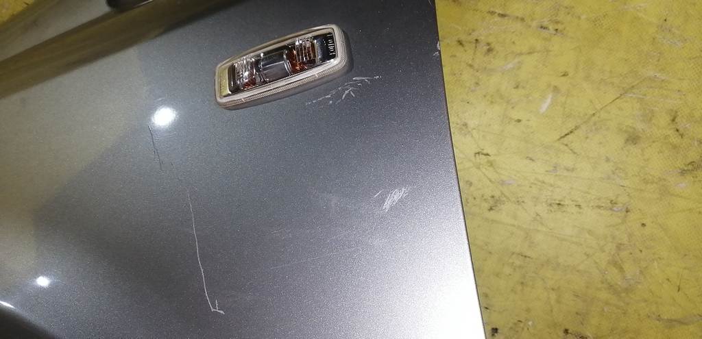 крыло Nissan Presage