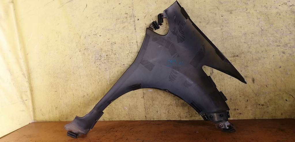 крыло Honda Freed