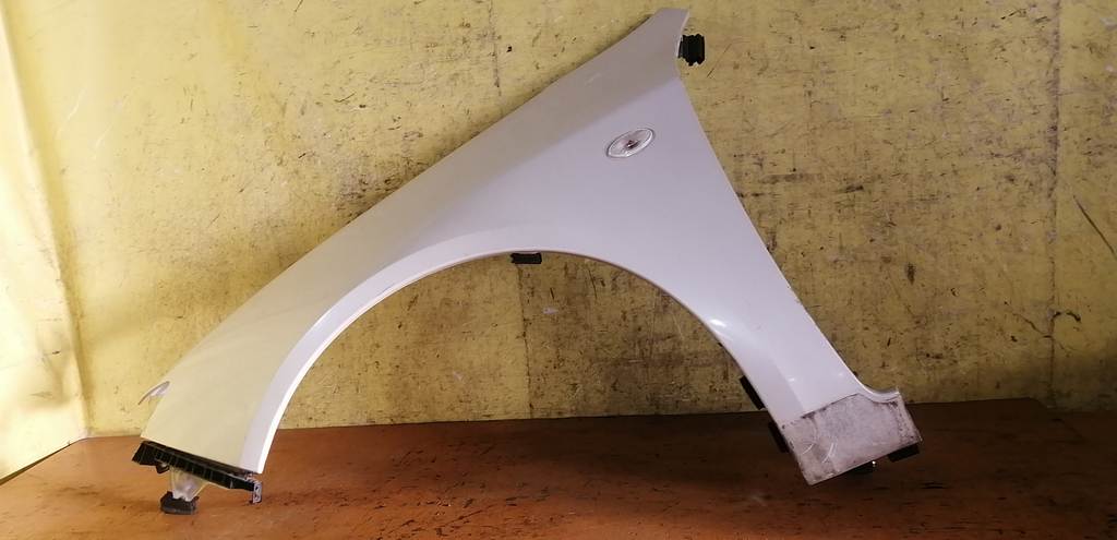 крыло Subaru Impreza