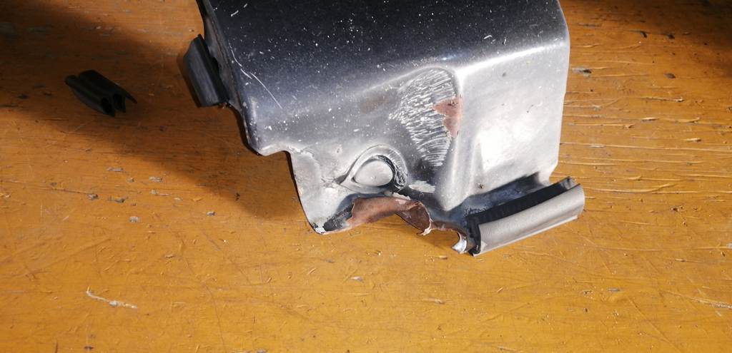 крыло Mazda Axela