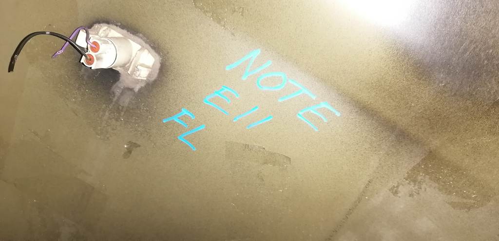 крыло Nissan Note