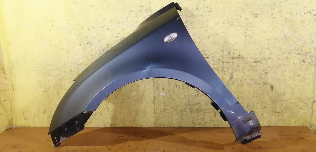 крыло Suzuki Swift