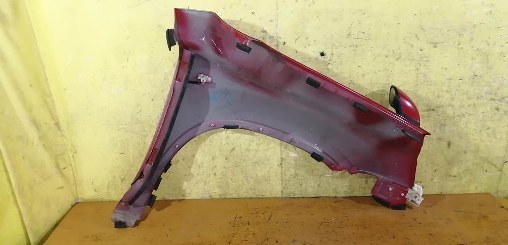 крыло Nissan X-Trail