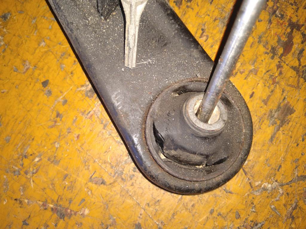 рычаг Mitsubishi Outlander