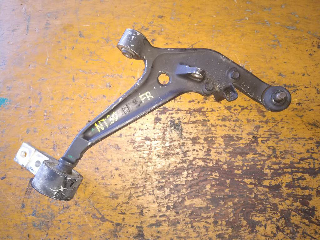 рычаг Nissan X-Trail