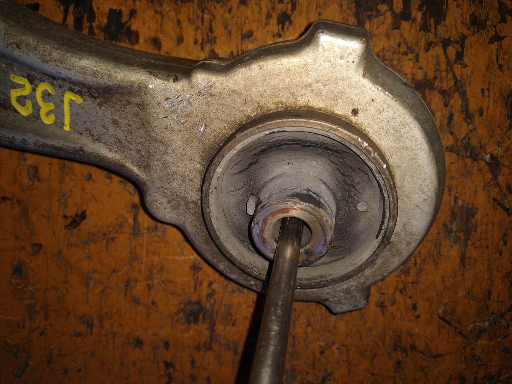 рычаг Nissan Teana