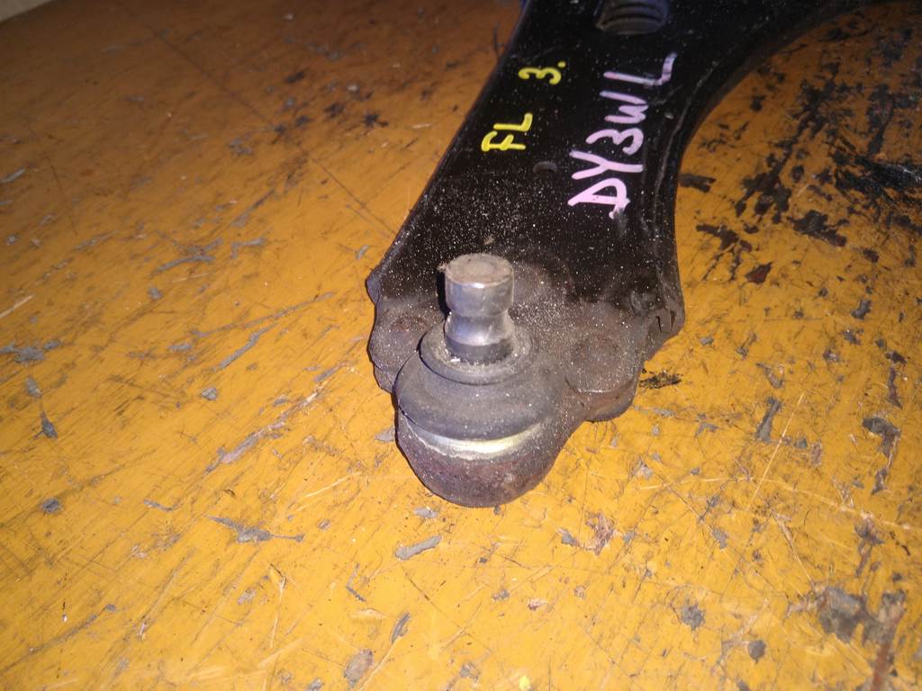 рычаг Mazda Demio