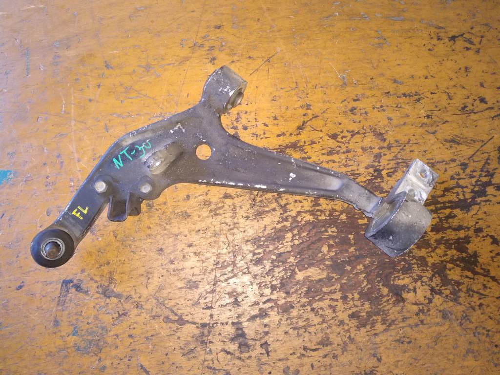 рычаг Nissan X-Trail