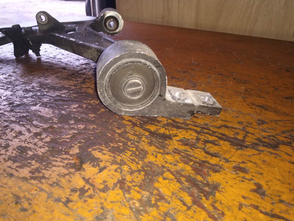 рычаг Nissan X-Trail