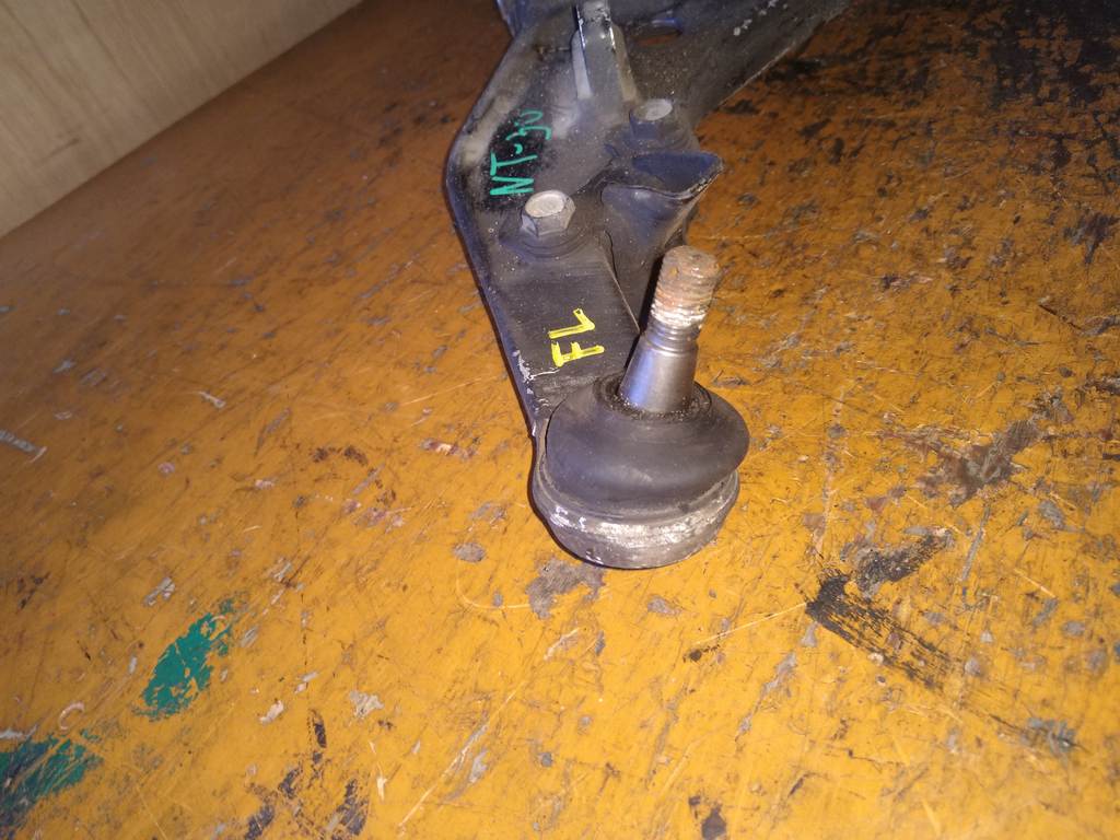 рычаг Nissan X-Trail